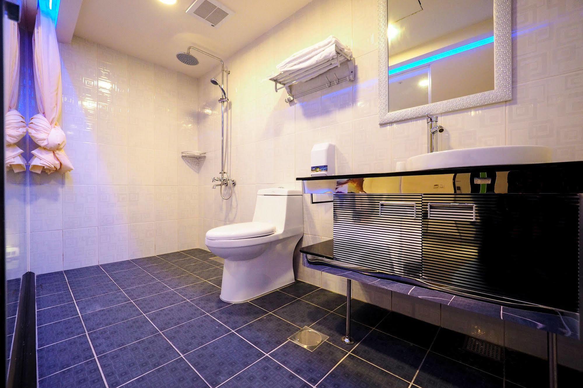 טאיצ'ונג Galaxia Business Hotel מראה חיצוני תמונה